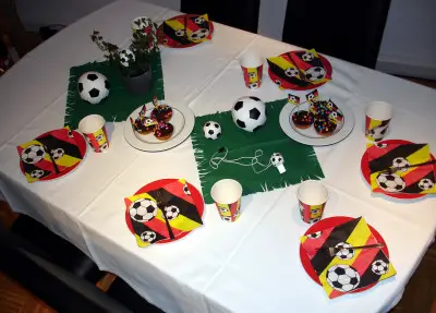 Tisch Fußballparty