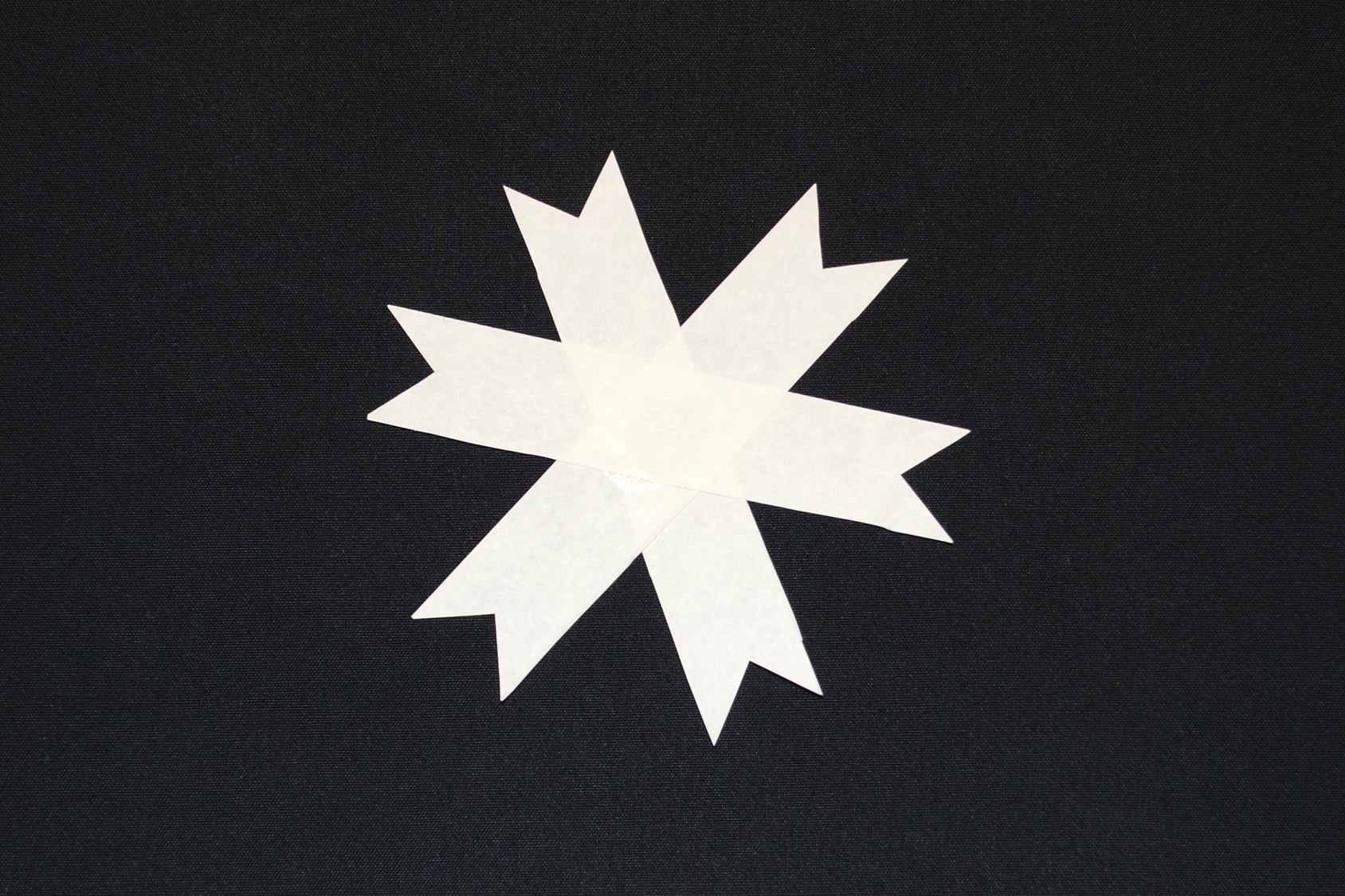 Schneekristalle basteln - Kinderspiele-Welt.de