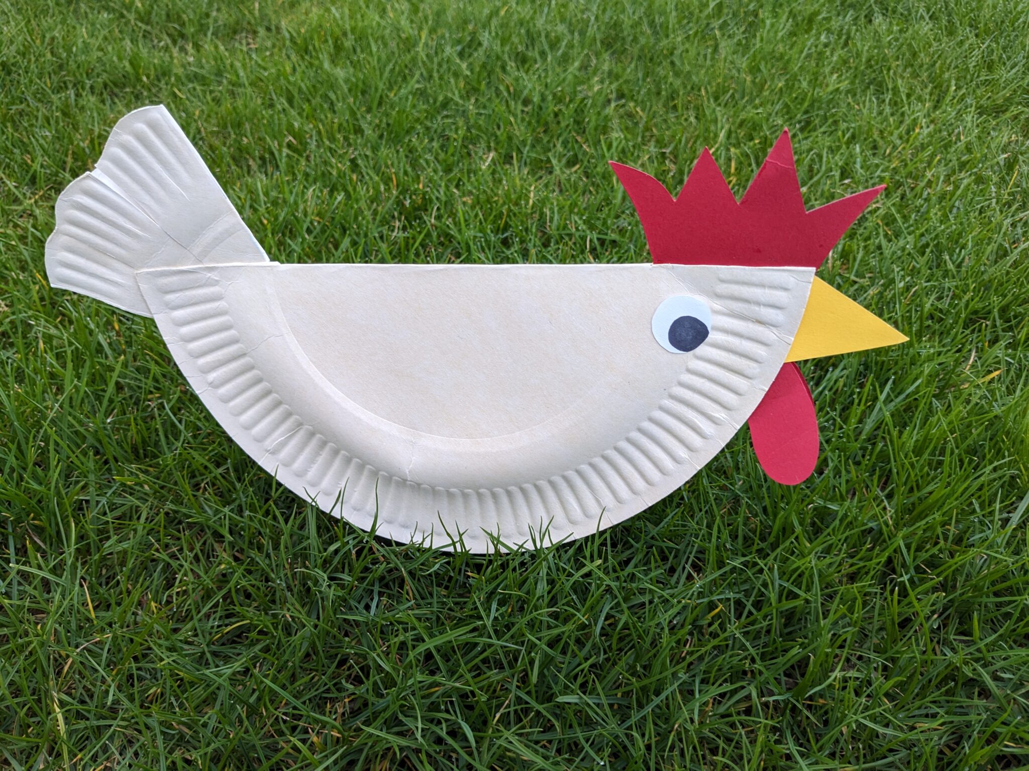 Huhn aus Pappteller - Kinderspiele-Welt.de