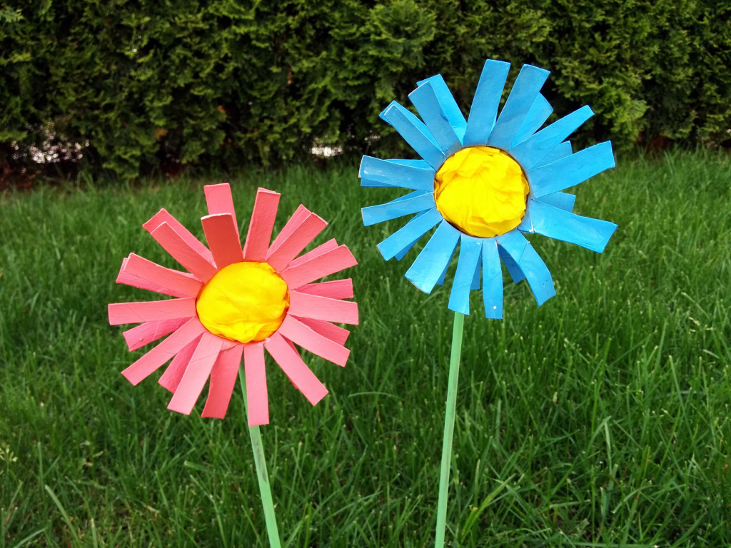 Blumen basteln - Kinderspiele-Welt.de